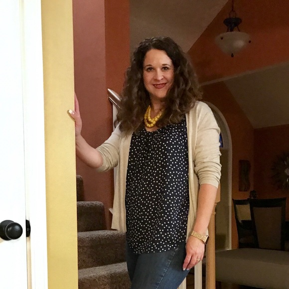 Meet your Posher, Crystal - Picture 1 of 4